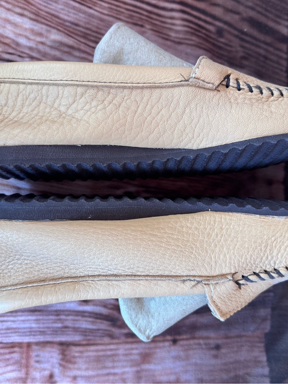 Minnetonka Deerskin Moccasins - Gore Front - Picture 8 of 10